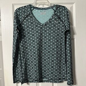 Under Armour Women’s Heat Gear Fitted Athletic Top